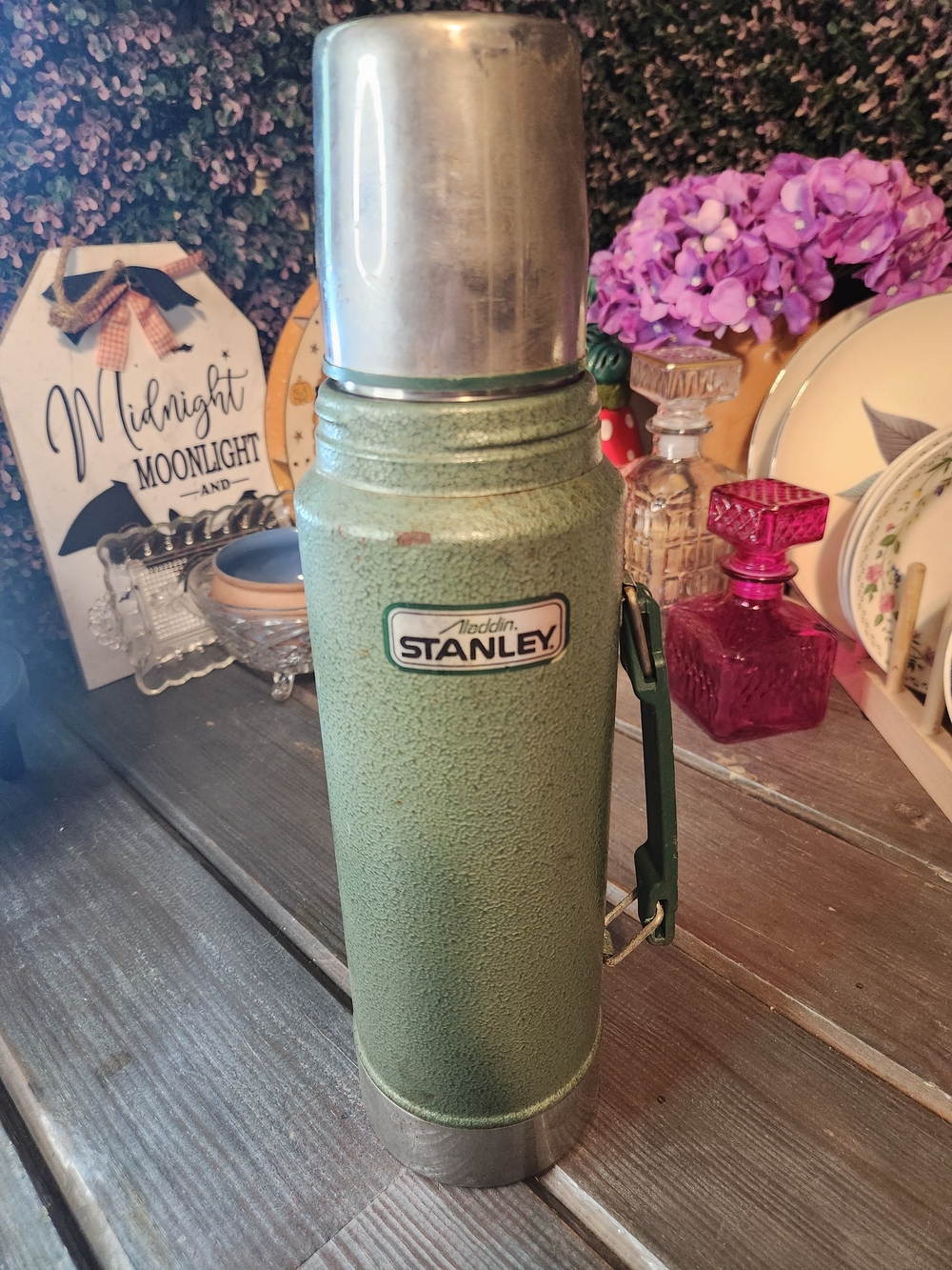 Stanley Green Vacuum Bottle Thermos - Classic Aladdin Stanley